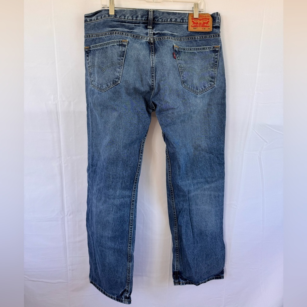 Men’s 569 Levi's Relaxed Fit Denim Jeans
